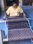 double Ikat weaver.JPG (162 KB)