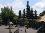main courtyard.JPG (145 KB)