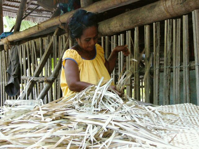 Atitia weaving