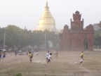 Shwezigon.JPG (167 KB)
