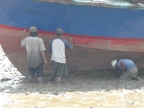 painting boat (181 KB)